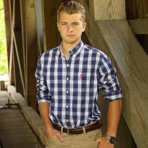 Meet your Posher, Tucker